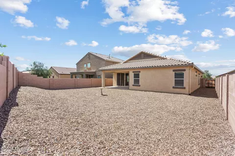 Exterior - 10026 N Ruby Range Trl, Marana, AZ 85653 photo 3 of 8