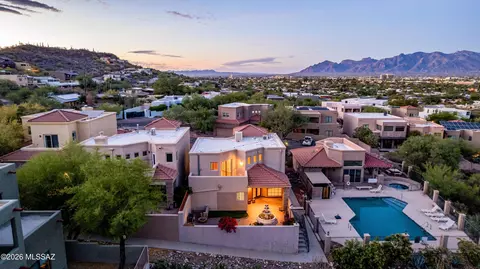 1383 W Tinna Pl, Tucson, AZ 85745