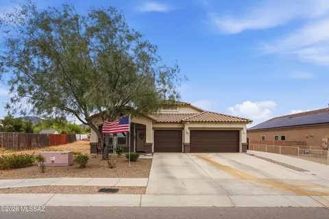 301 W Vista Monte Dr, Corona De Tucson, AZ 85641