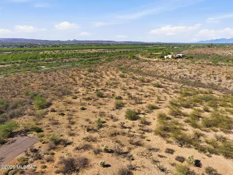445 E Bent Branch Pl, Green Valley, AZ 85614
