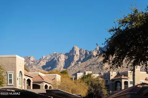 1500 E Pusch Wilderness Dr #2102, Tucson, AZ 85737