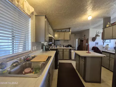 385 Hackberry Dr, Clifton, AZ 85533 photo 7
