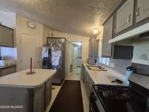385 Hackberry Dr, Clifton, AZ 85533 photo 9