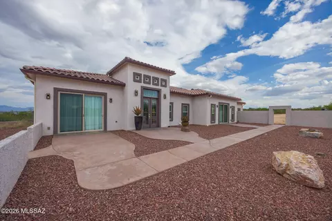 1202 W Arroyo Vista Dr, Benson, AZ 85602