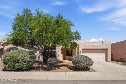 337 E Calle Albita, Green Valley, AZ 85614