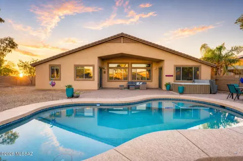 12462 N Stone Ring Dr, Marana, AZ 85653