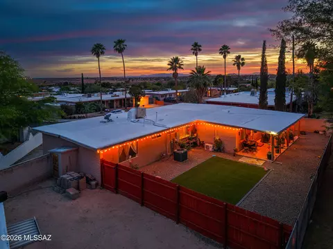 View/Area - 9631 E Myra Dr, Tucson, AZ 85730 photo 1 of 1