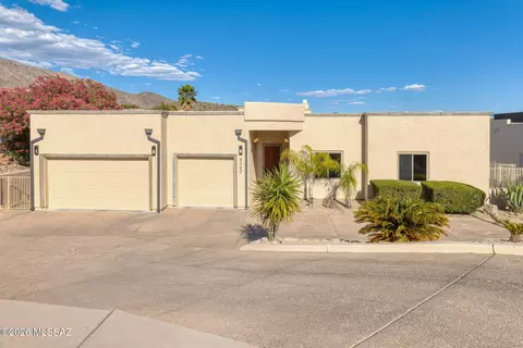 6460 N Regal Manor Dr, Tucson, AZ 85750