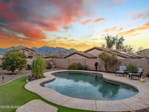 1251 W Molinetto Dr, Oro Valley, AZ 85737
