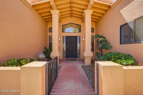 251 W Calle Frambuesa, Green Valley, AZ 85614