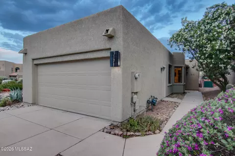 3171 W Champagne Dr, Tucson, AZ 85745