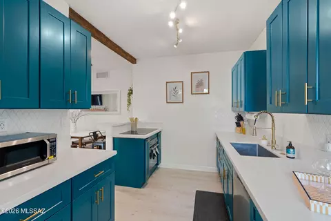 Kitchen - 1024 E 7th St, Tucson, AZ 85719 photo 4 of 5