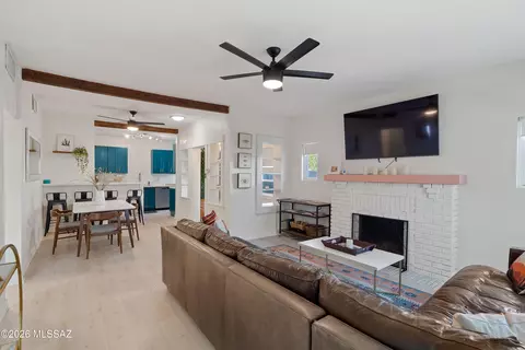 Living - 1024 E 7th St, Tucson, AZ 85719 photo 1 of 2