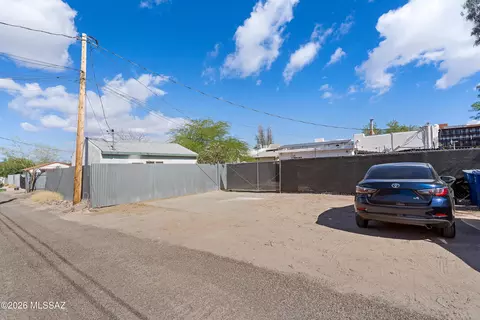 Exterior - 1024 E 7th St, Tucson, AZ 85719 photo 9 of 9