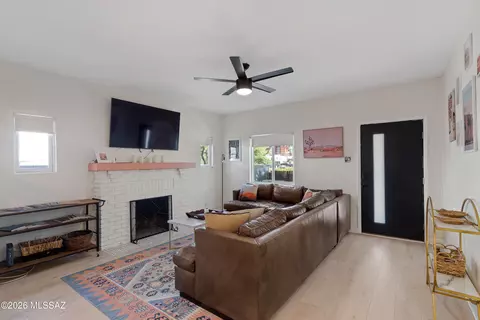 Living - 1024 E 7th St, Tucson, AZ 85719 photo 2 of 2