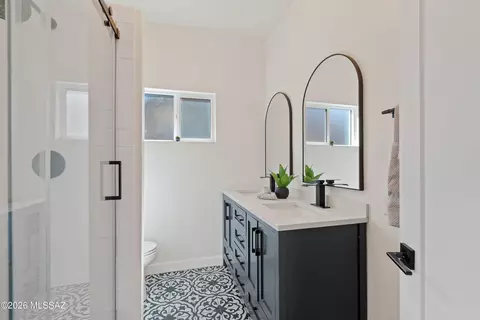 Bath - 1024 E 7th St, Tucson, AZ 85719 photo 1 of 4