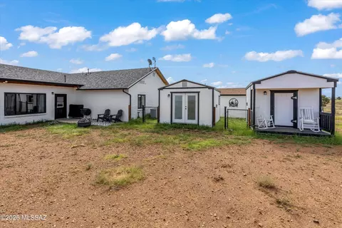 Exterior - 42 Fairview Ln, Elgin, AZ 85611 photo 4 of 12