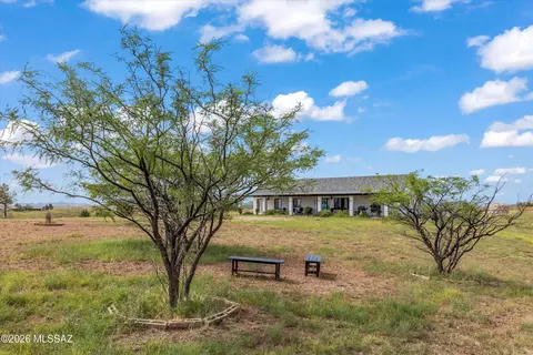 Exterior - 42 Fairview Ln, Elgin, AZ 85611 photo 6 of 12