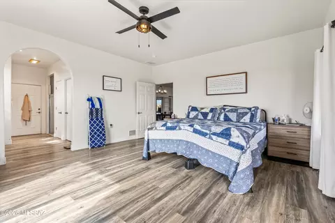 Bedroom - 42 Fairview Ln, Elgin, AZ 85611 photo 3 of 7