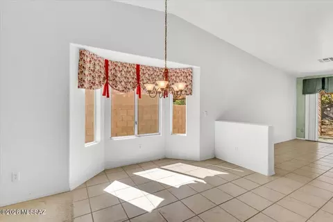 Dining - 10009 E Moonstruck Way, Tucson, AZ 85747 photo 1 of 1