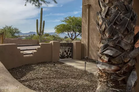 Exterior - 650 E Agave Dr, Tucson, AZ 85704 photo 6 of 8