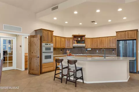 Kitchen - 650 E Agave Dr, Tucson, AZ 85704 photo 1 of 3