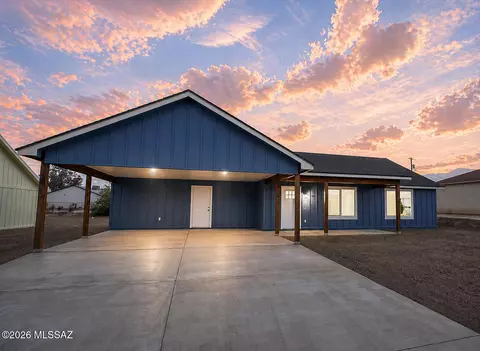 593 W Frying Pan Rd, Safford, AZ 85546