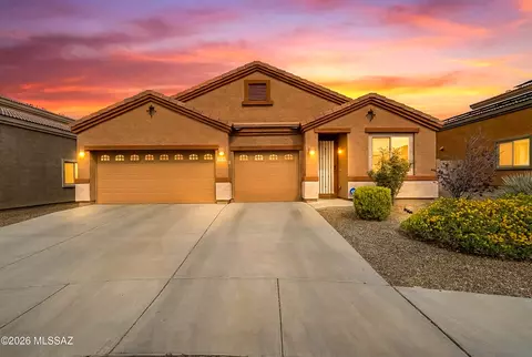 9919 N Crook Ln, Tucson, AZ 85742