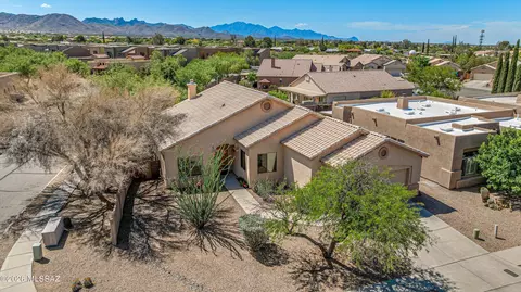 10520 E Bishop Ln, Vail, AZ 85641