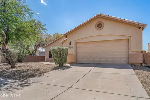 Exterior - 10520 E Bishop Ln, Vail, AZ 85641 photo 2 of 5