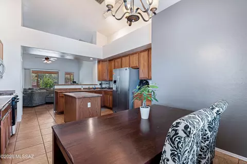 Dining - 10520 E Bishop Ln, Vail, AZ 85641 photo 2 of 2
