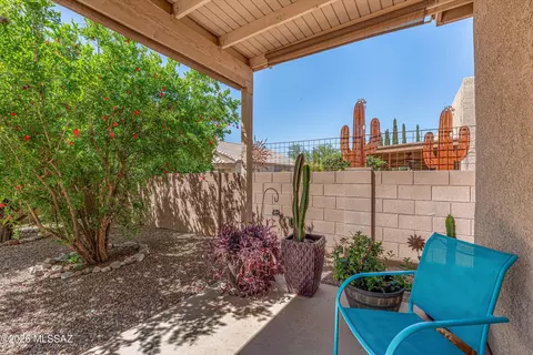 Exterior - 10520 E Bishop Ln, Vail, AZ 85641 photo 3 of 5