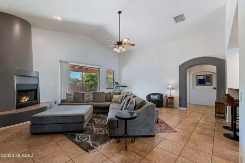 Living - 10520 E Bishop Ln, Vail, AZ 85641 photo 1 of 6