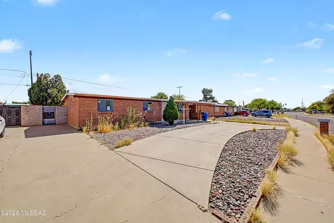 4758 E 26th St, Tucson, AZ 85711