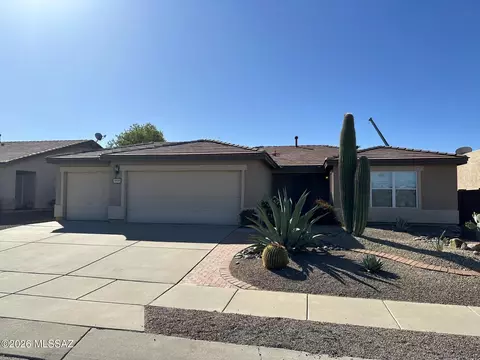 10925 S Raptor Ct, Vail, AZ 85641