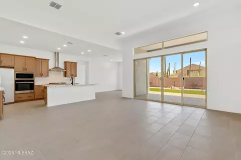 14782 N Blue Juniper Ln, Marana, AZ 85658