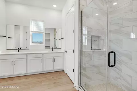 Bath - 15062 E Sands Ranch Rd, Vail, AZ 85641 photo 1 of 2