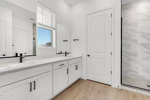 Bath - 15062 E Sands Ranch Rd, Vail, AZ 85641 photo 2 of 2