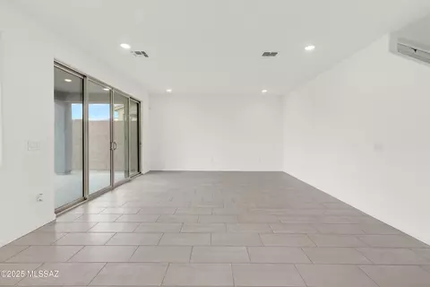 14019 E Squamata Way, Vail, AZ 85641 photo 2