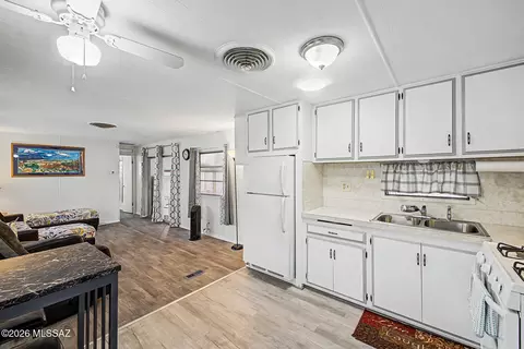 5000 E Grant Rd #46, Tucson, AZ 85712 photo 14