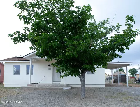 205 S Bowie Ave, Willcox, AZ 85643