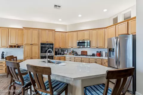 Kitchen - 13834 E Red Hawk Sky Trl, Vail, AZ 85641 photo 3 of 7
