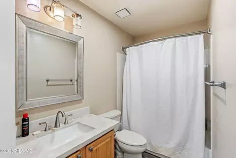 Bath - 13834 E Red Hawk Sky Trl, Vail, AZ 85641 photo 5 of 5