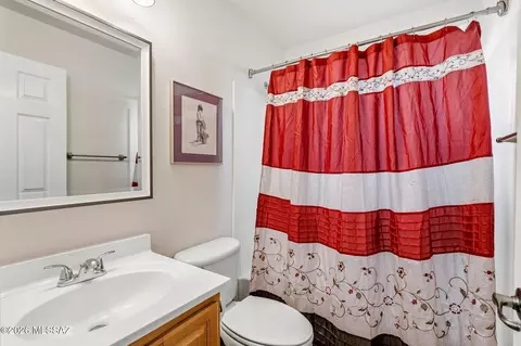 Bath - 13834 E Red Hawk Sky Trl, Vail, AZ 85641 photo 4 of 5