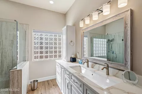 Bath - 13834 E Red Hawk Sky Trl, Vail, AZ 85641 photo 1 of 5