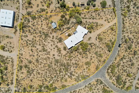2610 N Summit Dr, Tucson, AZ 85745