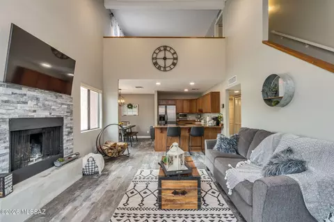 5051 N Sabino Canyon Rd #1164, Tucson, AZ 85750