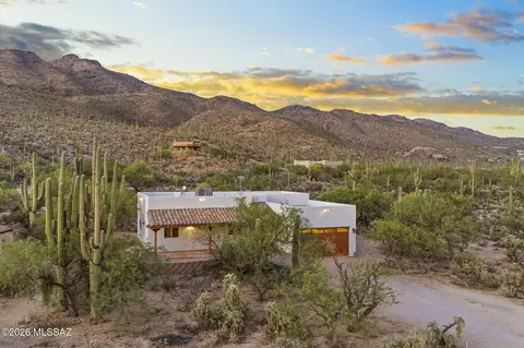 11025 E Ocotillo Dr, Tucson, AZ 85749