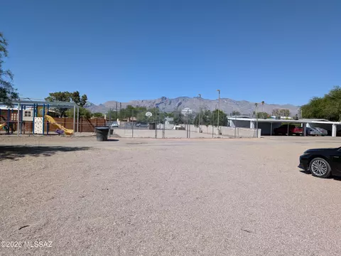 2530 E Silver St, Tucson, AZ 85716