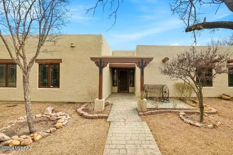 1366 E Cottonwood Ln, Huachuca City, AZ 85616
